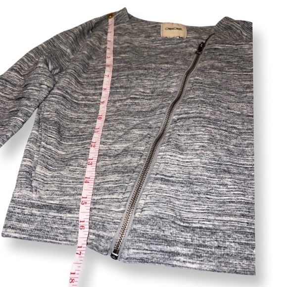 CHEROKEE girls sweater size 10/12 gray/grey and white with detailed sleeve - Picture 5 of 12